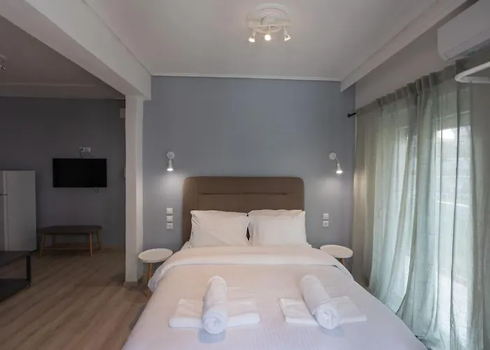 όμορφο στούντιο στο κέντρο της πόλης. Διαμέρισμα *